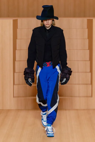 Look 8
